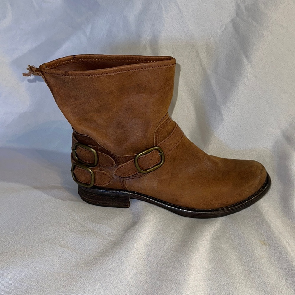 Lucky Brand brown leather combat boots 7.5